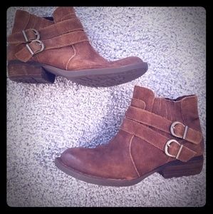 Born brown suede booties size 6